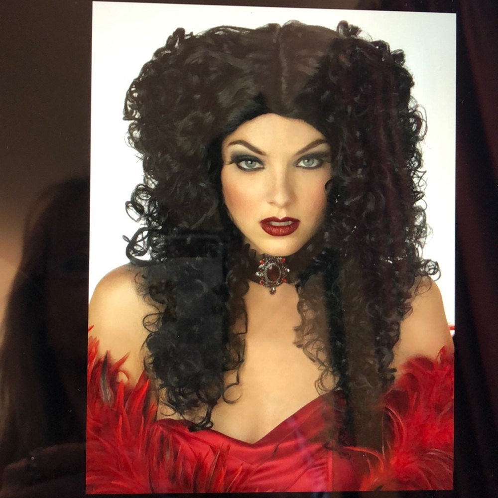 Madame Macabre Vampire Vampiress Costume Woman Wig